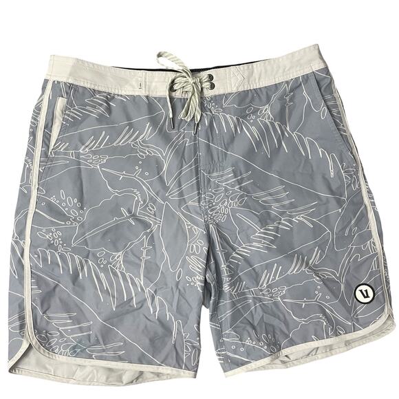 Vuori Cruise Board Shorts Mens 32 Blue Floral Beach Swim Quick Dry Unlined - Picture 1 of 12